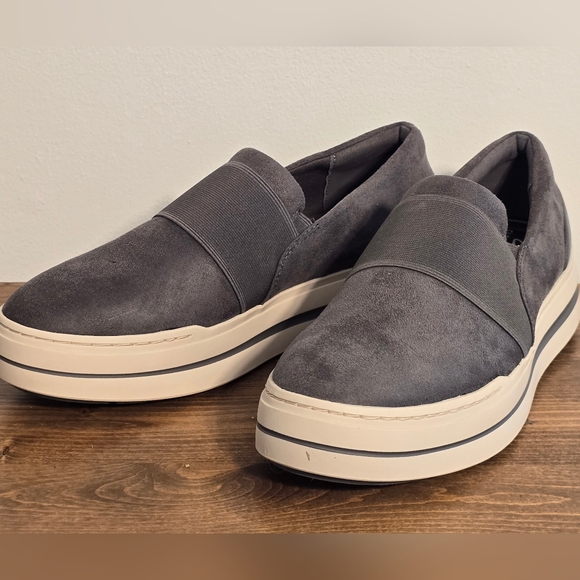 NWOT Cloudsteppers By Clarks Slip-on Audreigh Eve Sneakers Women's Size 7.5D - Picture 4 of 11